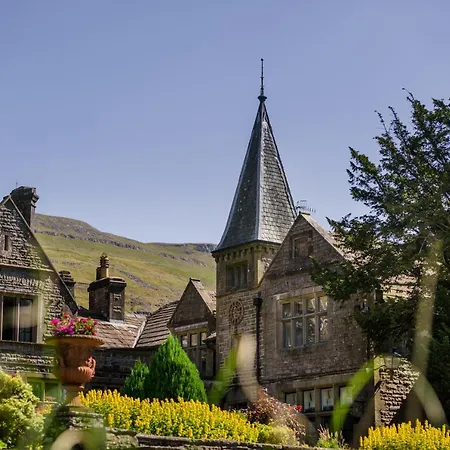 Simonstone Hall