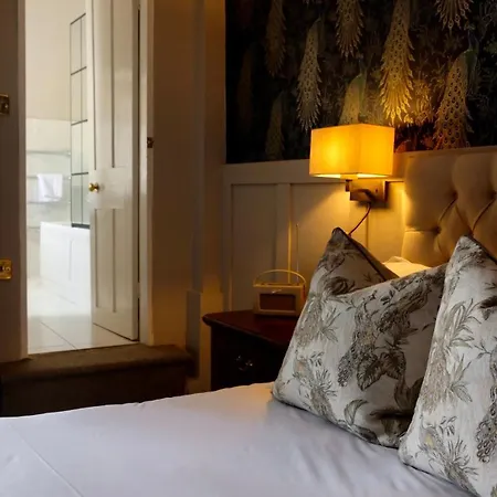 Simonstone Hall Szálloda 4*