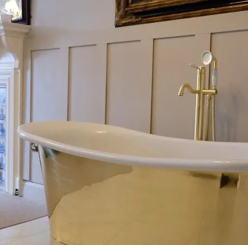 Simonstone Hall Hotel 4*