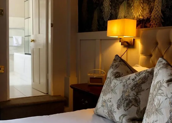 Simonstone Hall Hotel 4*