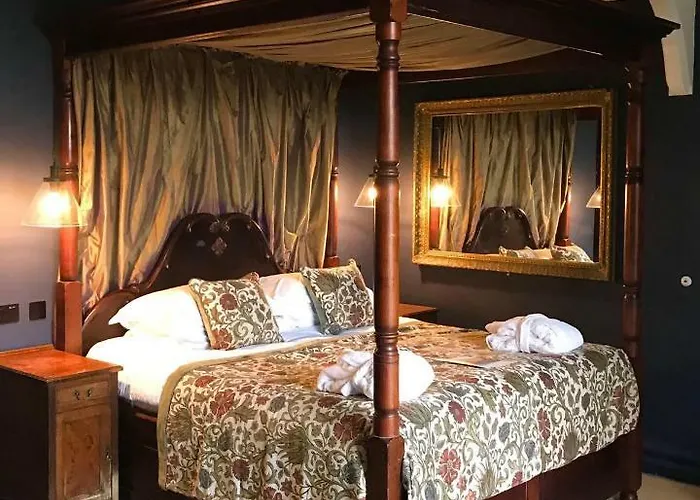 Simonstone Hall Hotel 4*