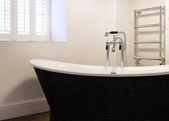 Simonstone Hall Hotel 4*