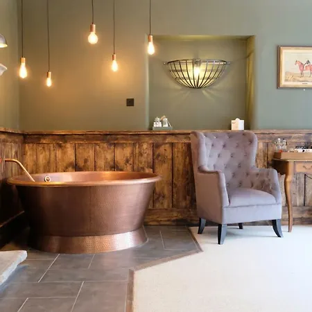 Simonstone Hall 호텔 4*