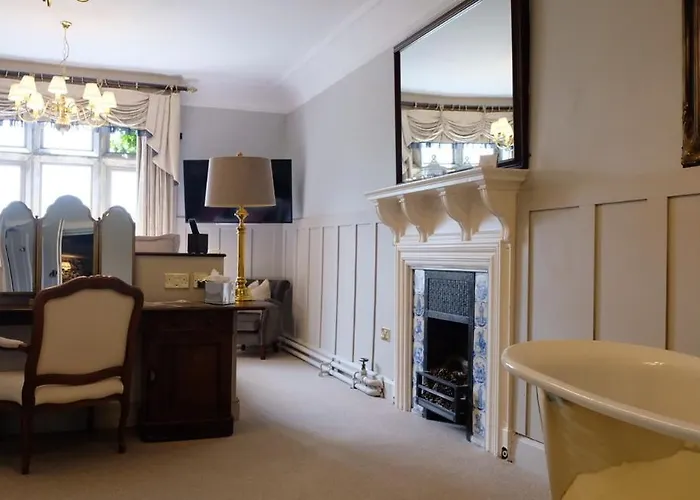 Simonstone Hall Hotel 4*